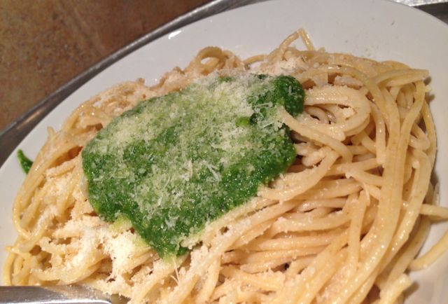 Spaghettis Pesto De Roquette - Tambouille & Délices