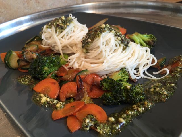 Somen aux légumes au Pesto d'algues