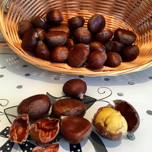 Chaud les marrons !!! (châtaignes à l'Actifry)