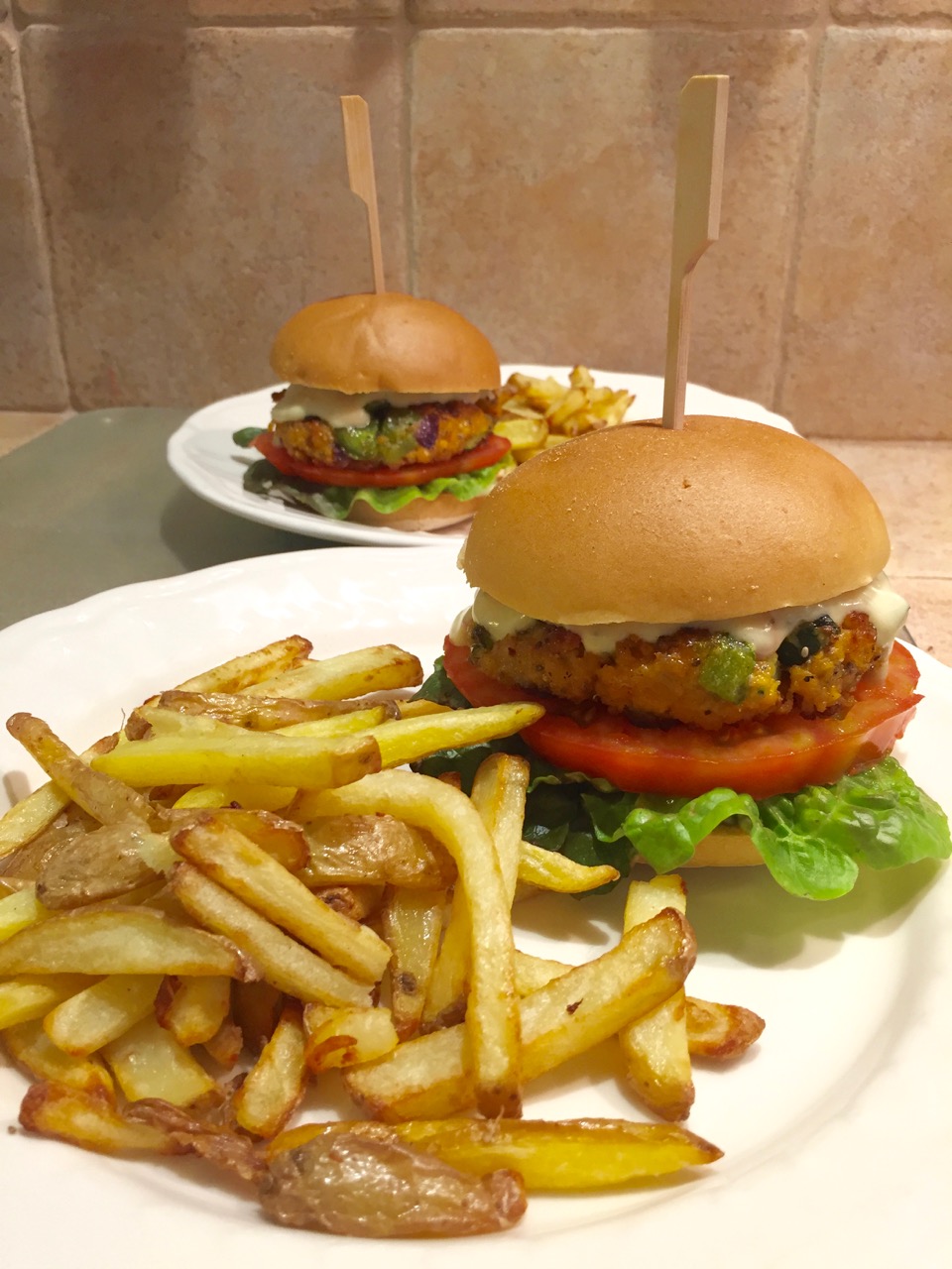 Burger de lentilles, poivron, courgette
